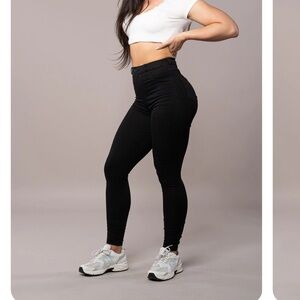 FITJEANS Women's Black Skinny Jeans